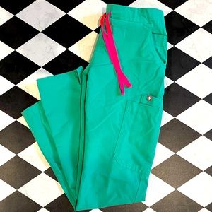 FIGS XXS Regular Yola Skinny Scrub Pant Surgical Green too small for me